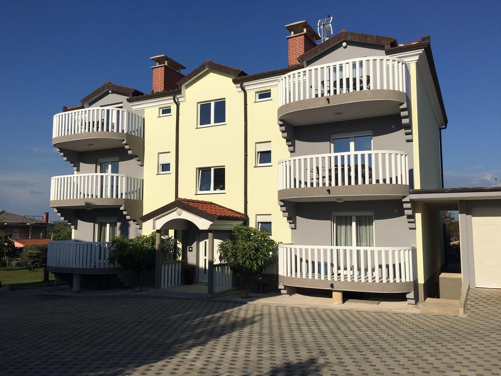 Apartments Barbic Умаг Екстериор снимка